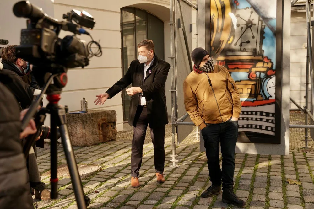 FOTO: Na dvoře Musea Kampa bude k vidění graffiti z Křižíkova pavilonu. Charitativní aukce pomůže lidem s rakovinou