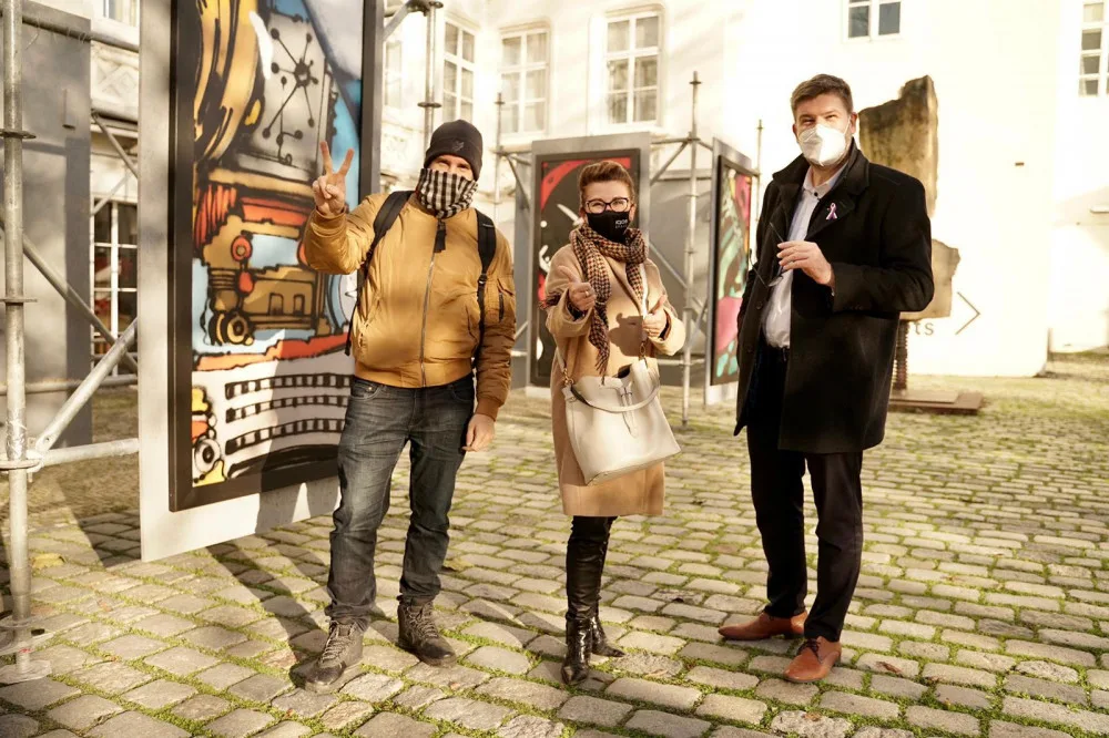 FOTO: Na dvoře Musea Kampa bude k vidění graffiti z Křižíkova pavilonu. Charitativní aukce pomůže lidem s rakovinou