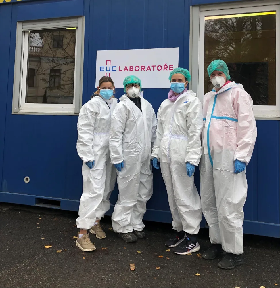 Druhé odběrové místo na koronavirus otevřeli v Praze 11. Nachází se u Polikliniky Šustova
