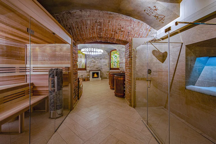Originální vánoční dárek, který udělá radost? Voucher do revolučního pivního wellness SPA BEERLAND PRAHA