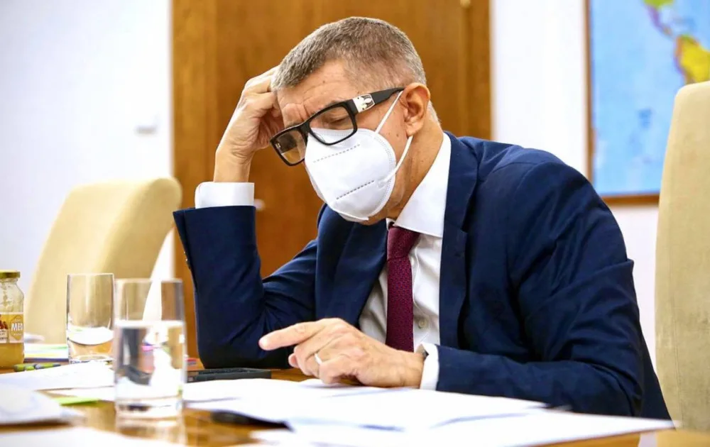 Epidemie sílí, PES stoupá. Vláda rozhodne o zpřísnění