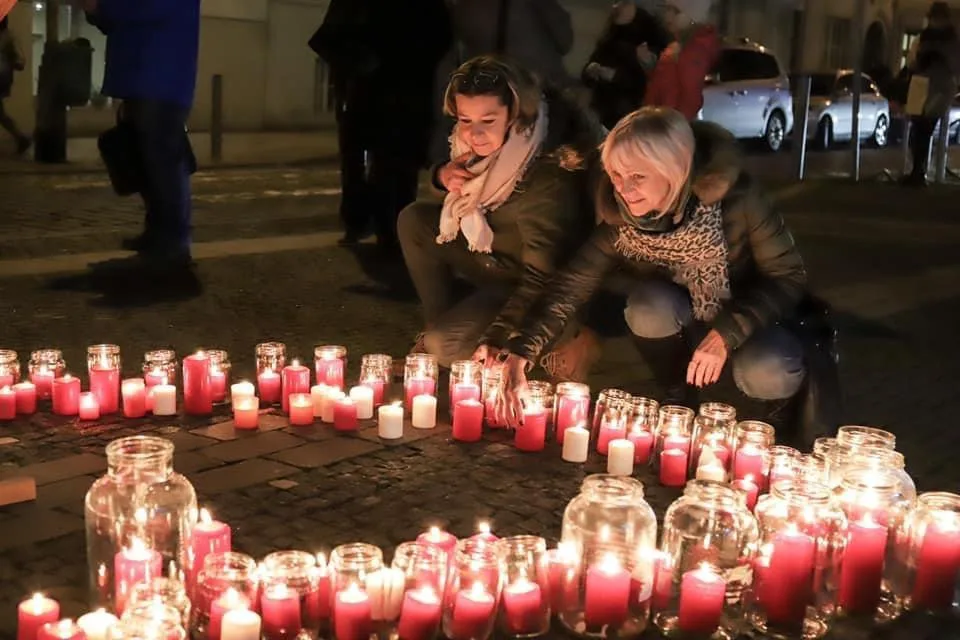 Praha 6 si od pátku připomene odkaz Václava Havla. Šabachův park bude zdobit obrovské srdce ze svíček