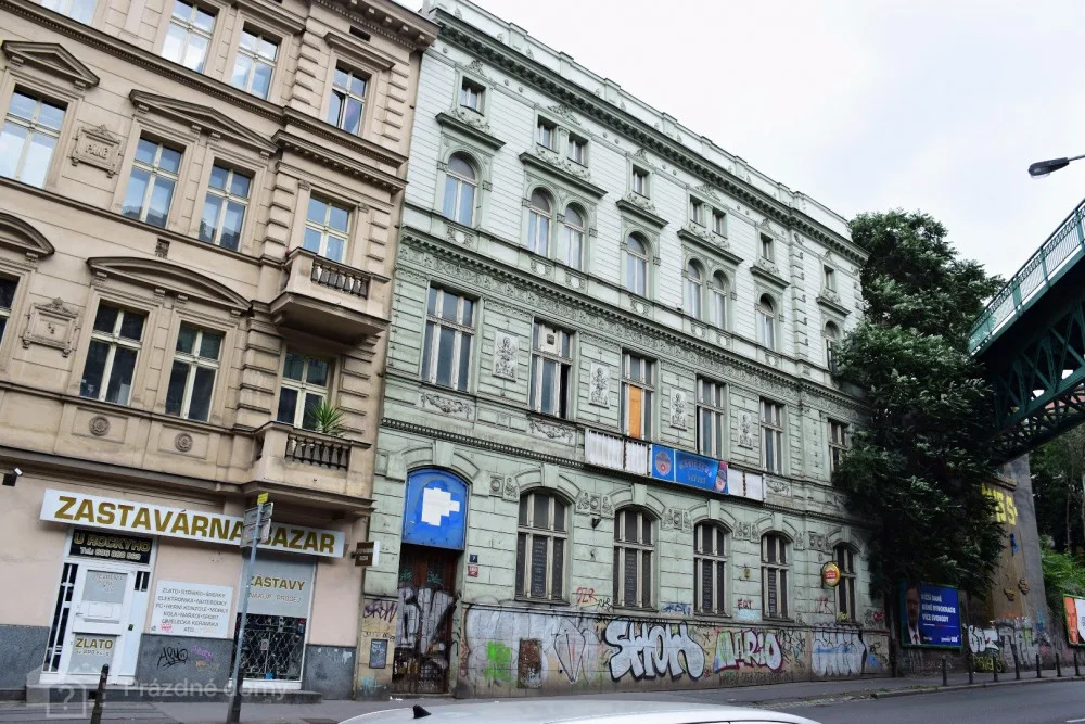 Nový Dům tance? Chátrající Žižkovské lázně by se mohly stát centrem tance
