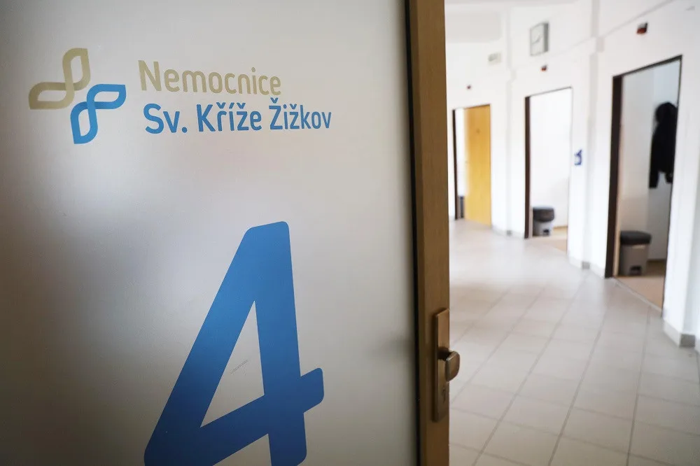 Nemocnice Sv. Kříže v Praze 3 může okamžitě očkovat. Nyní žádá o vakcíny