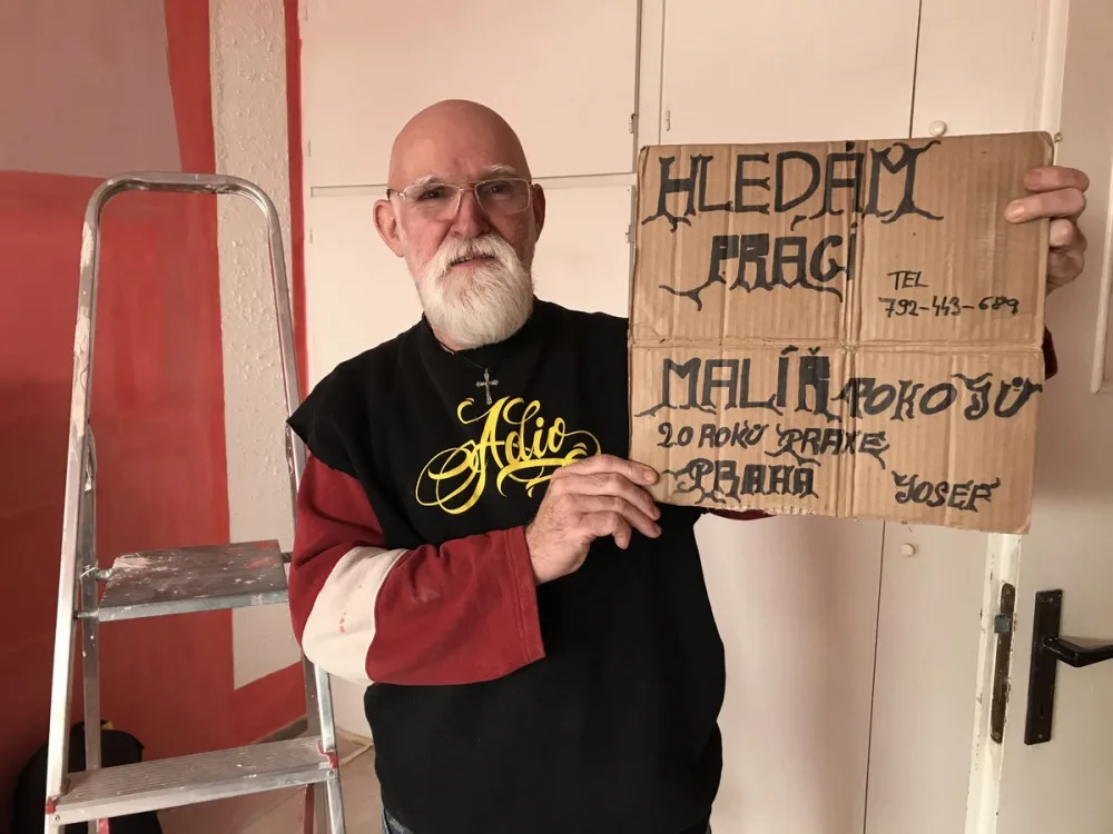 Mrtvá dcera, život bezdomovce a teď vlna solidarity. Přečtěte si příběh malíře Josefa z metra