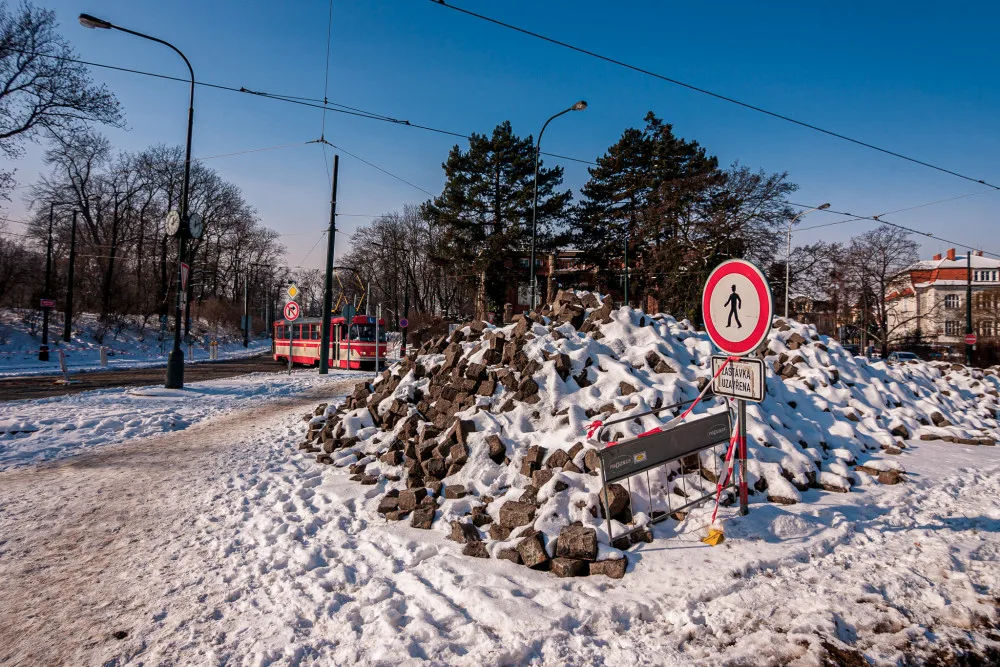 Trať Chotkovy sady - Malostranská právě prochází náročnou opravou