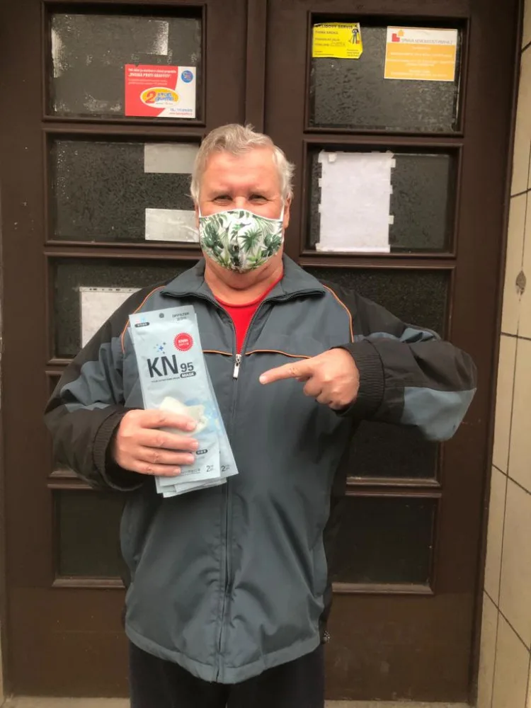 Distribuce respirátorů v Praze 2