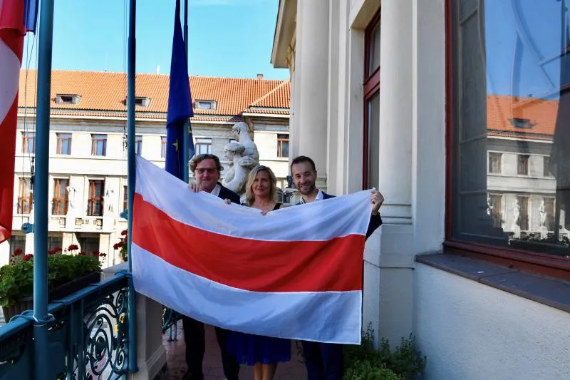 Praha poskytne šest bytů Bělorusům, kteří jsou oběťmi represí režimu prezidenta Lukašenka