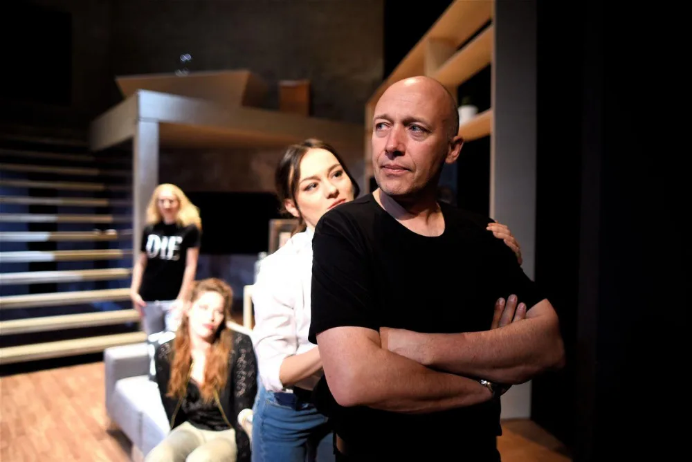 Švandovo divadlo plánuje hrát i o prázdninách. „Léto ve Švanďáku“ nabídne sedm titulů po 30 večerů