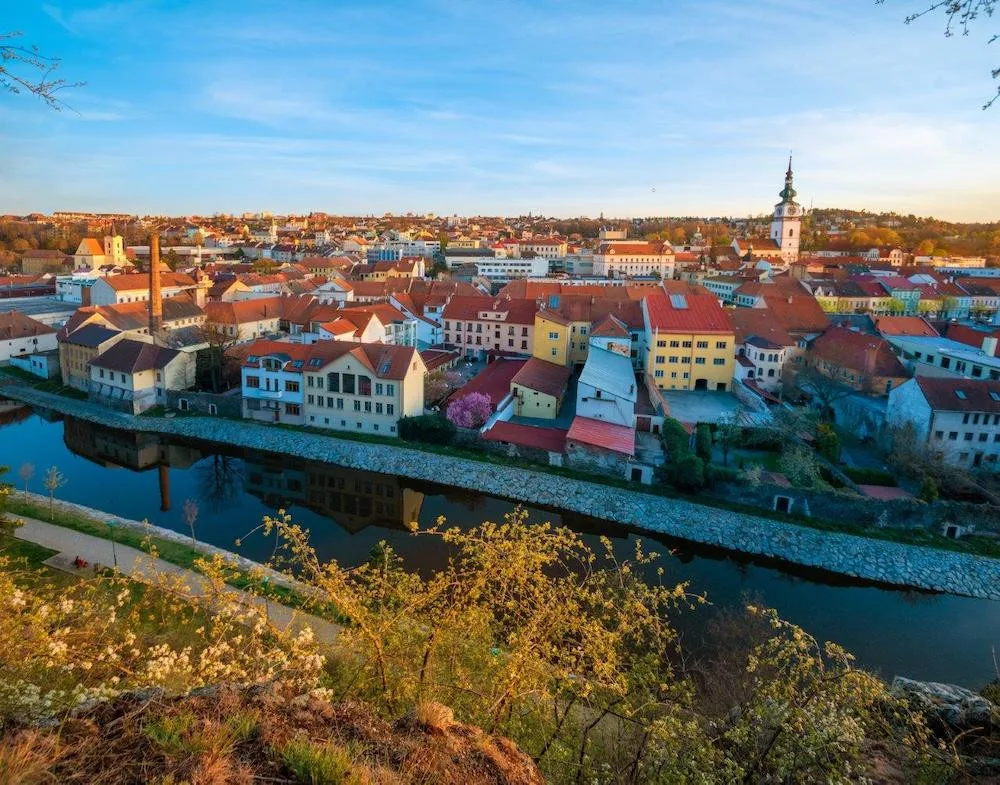 Lávka v Praze-Lipencích konečně dostane kameru. Díky výhře v soutěži Slepá místa