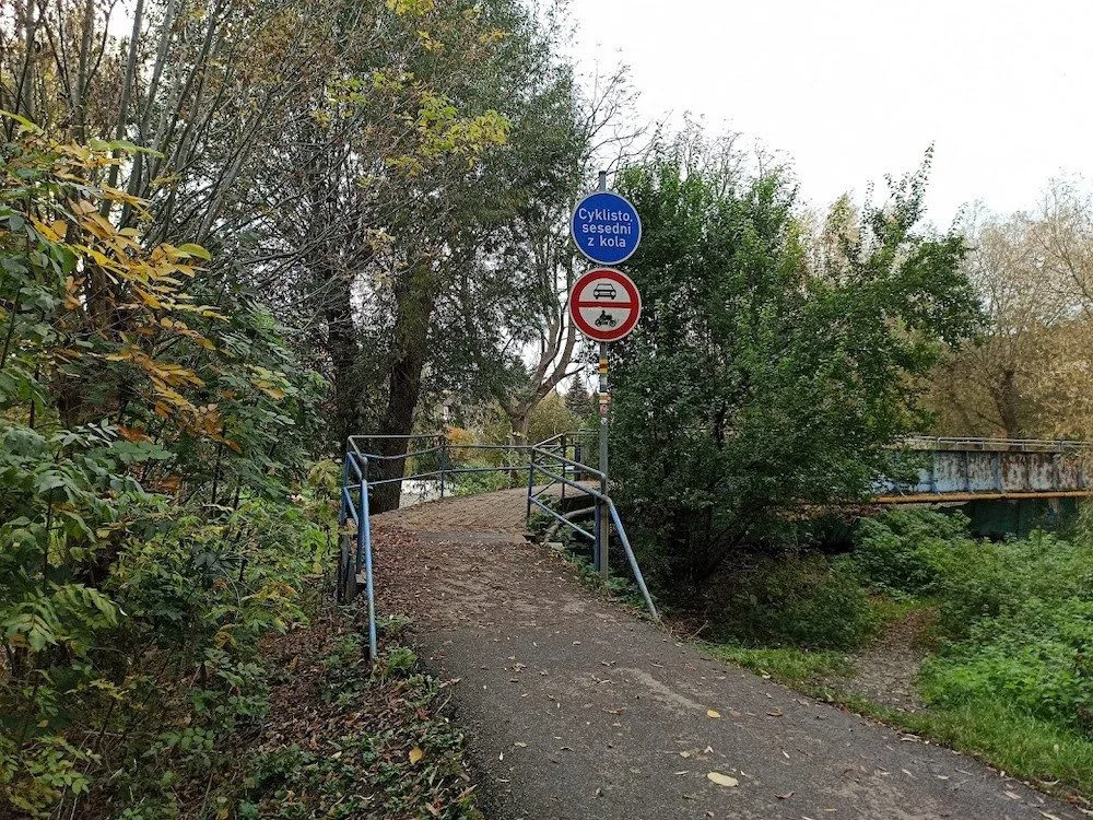 Lávka v Praze-Lipencích konečně dostane kameru. Díky výhře v soutěži Slepá místa
