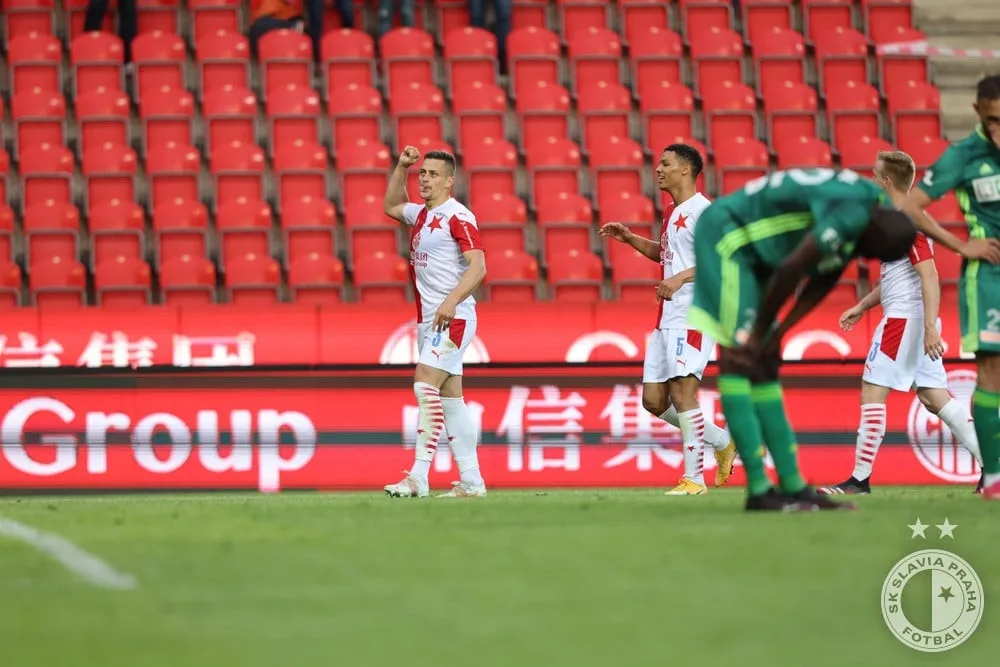 Slavia jen remizovala s Karvinou 1:1. Série bez porážky však stále trvá
