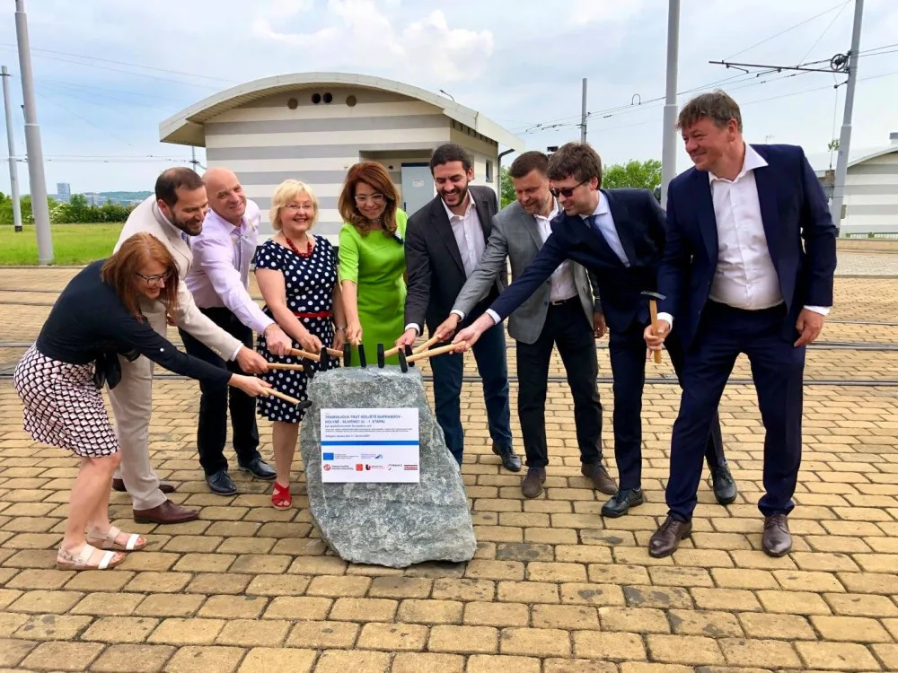 Tramvají až do Slivence. Začala stavba prodloužení tratě z Barrandova