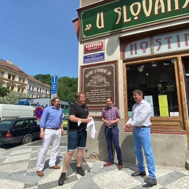 Žižkov pokračuje ve vzdělávání obyvatel, vyvěšuje tabulky informující o názvech ulic