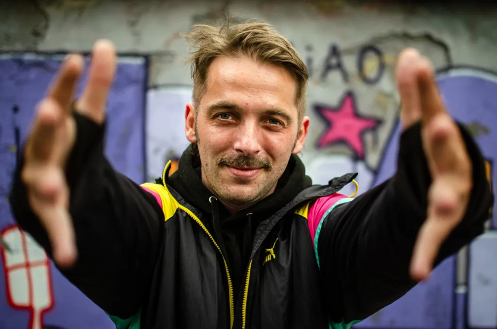 Metoděj Constantine: Citlivý rapper, mistr republiky ve slam poetry a žižkovský patriot