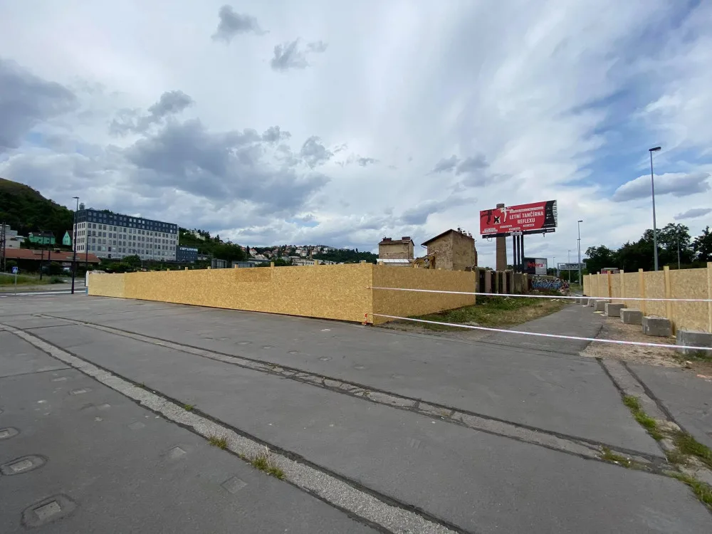 Konec nádherné špíny. Bistro U Veselé kozy na Lihovaru ustoupilo developerskému projektu