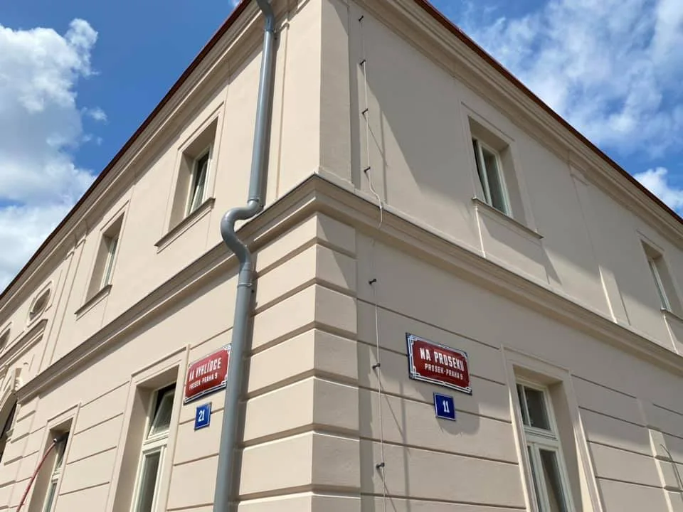 Obnovena hostince U Brabců v Praze 9 bude stát téměř sto milionů korun