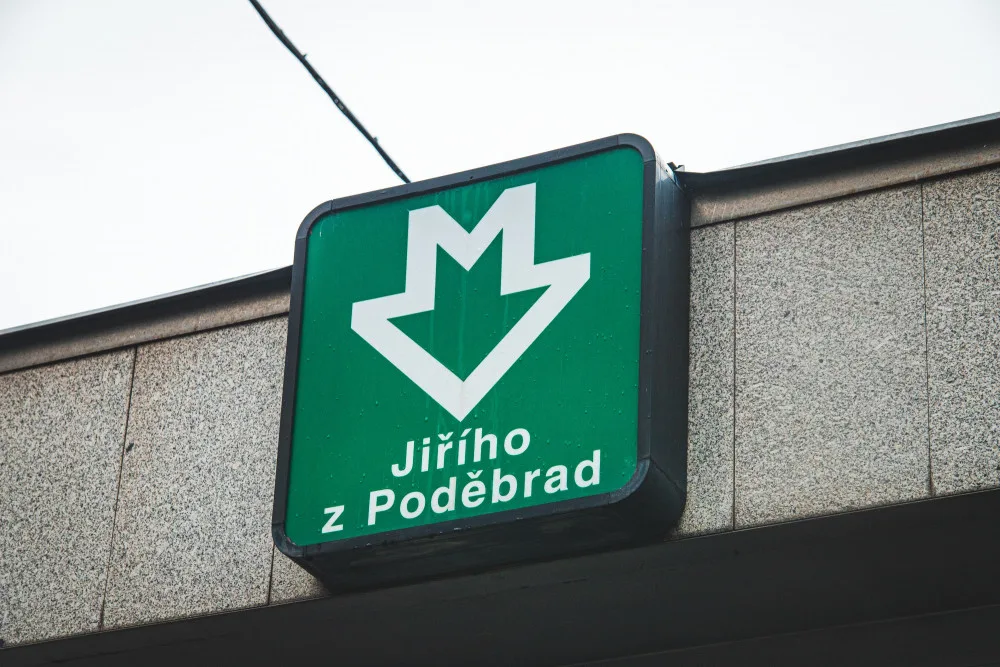 FOTOGRAF ODVEDLE SEDLECKA