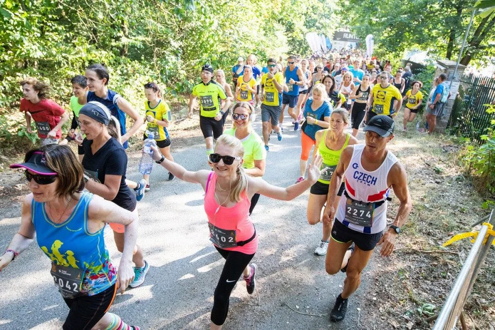 Rodinný běžecký závod ČEZ RunTour rozběhá 11. září Liberec