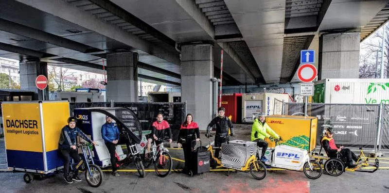 Cyklodepo na Florenci má skončit, údajně je černou stavbou. Je to nedorozumění, hájí se Praha