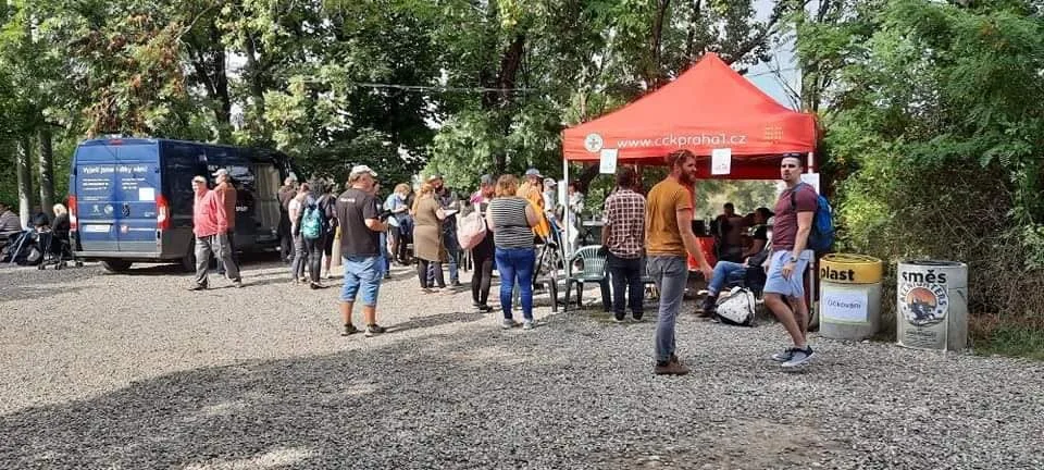 Více než stovka lidí se zúčastnila pikniku pro lidi bez domova