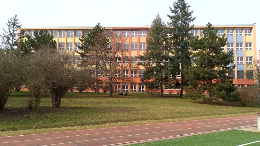 Kvůli šíření koronaviru se v Praze 3 od středy uzavře ZŠ Chmelnice