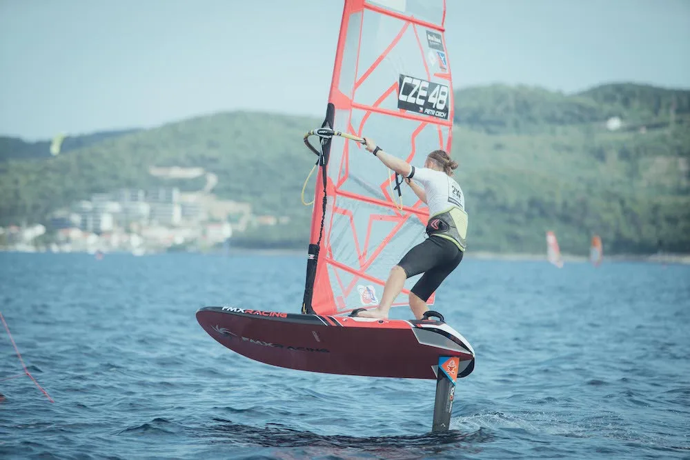 Doufám, že se windsurfing do povědomí veřejnosti opět vrátí, přeje si šampion Petr Čech