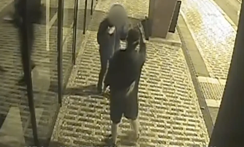 Policisté hledají podezřelého, který vyhrožoval jinému muži, že ho zbije