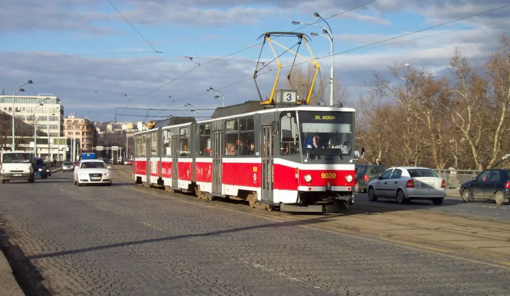 Hlávkův most