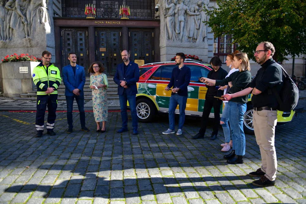 Úleva pro umírající i jejich rodiny. Hlavní město s pražskou záchrankou zajistí pacientům mobilní paliativní péči