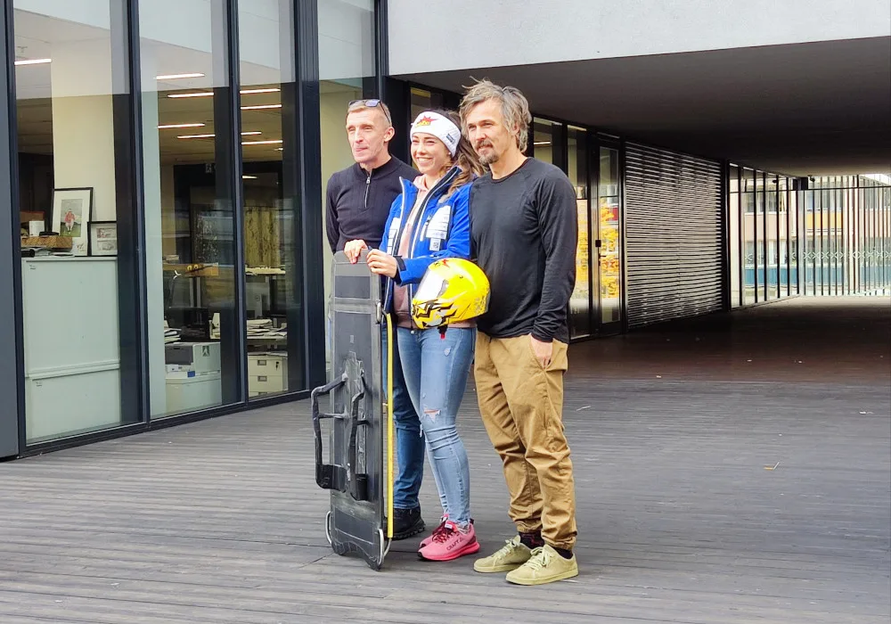 Skeletonistka Anna Fernstädtová, trenér Josef Andrle a bývalý lyžař Ondřej Bank