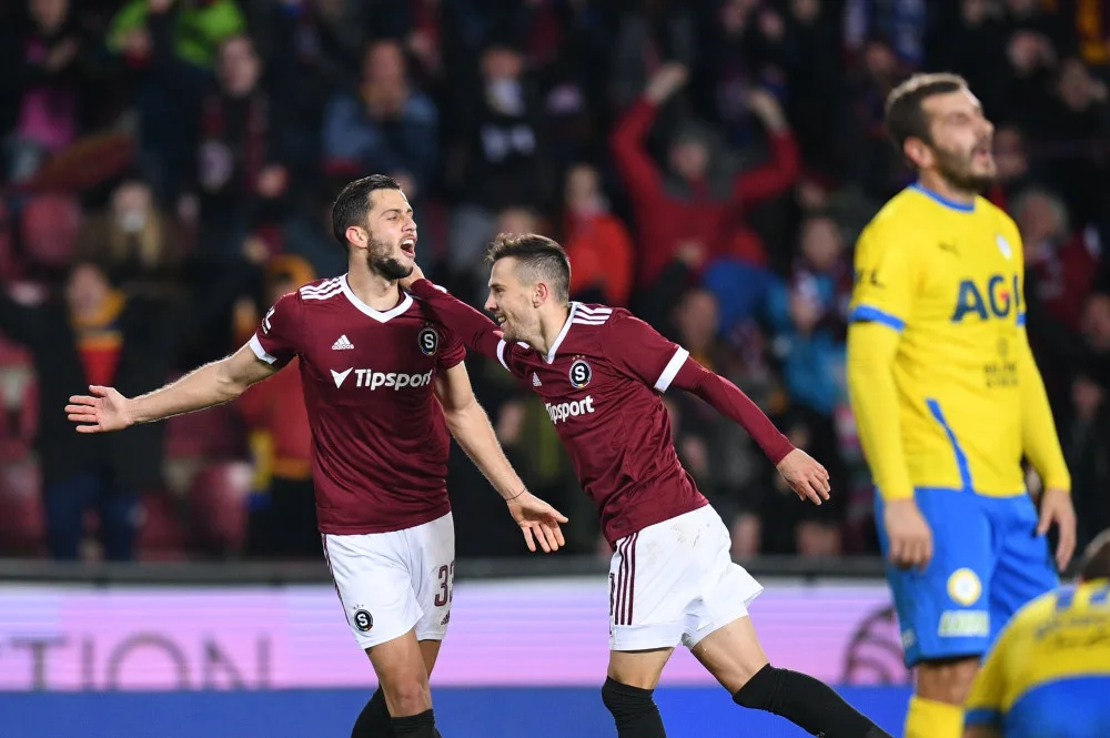 Sparta porazila Teplice 4:2 a po remíze s Baníkem opět bere plný počet bodů