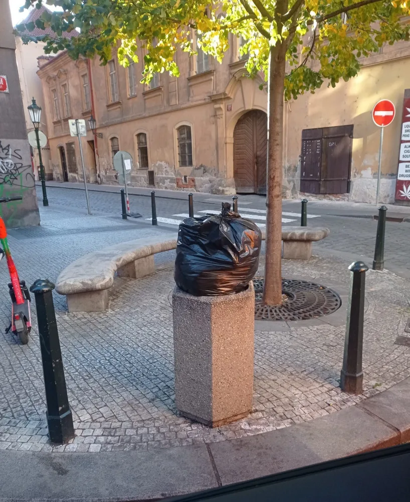 Praha se utápí v odpadcích, hlásá ODS. Jsou to hloupé výkřiky opozice, říká Hlubuček