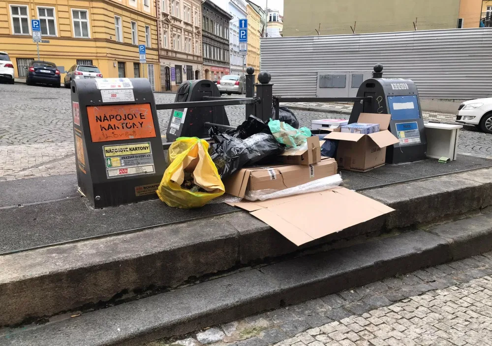 Nachází se Praha v odpadové krizi? Jaké je její řešení? Odpovídají zastupitelé