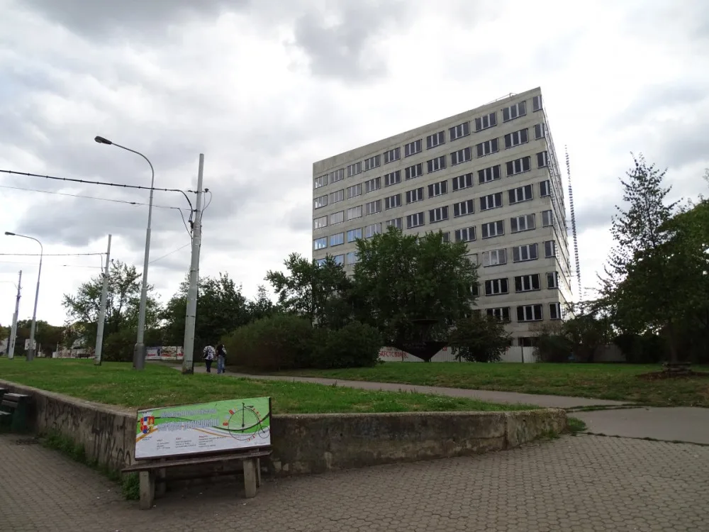 Praha 8 chtěla novou radnici na Palmovce. Zaplatí 142 milionů a nebude mít budovu, peníze ani pozemky