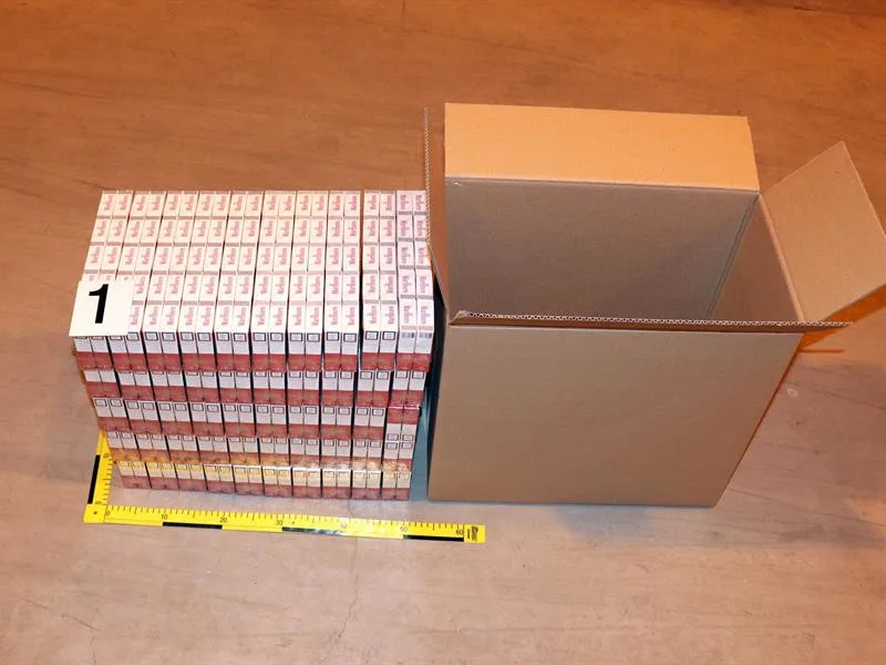 Rekordní záchyt. Pražští celníci odhalili v rumunských kamionech téměř 21 milionů cigaret