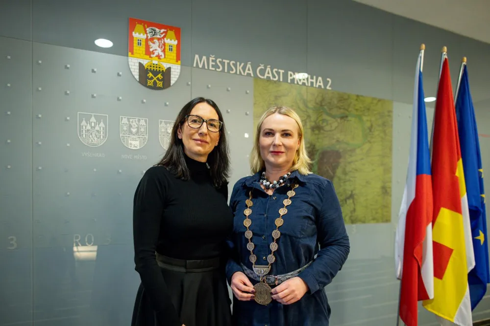 Ministryně obrany Jana Černochová odešla z funkce starostky Prahy 2.