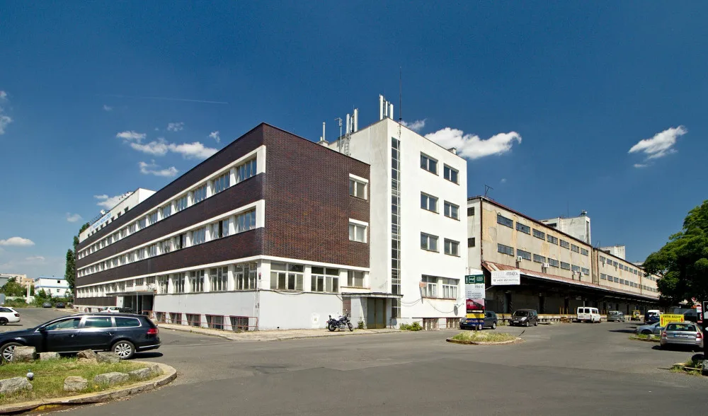 Nevraživost kvůli návrhu čtvrti na území Nákladového nádraží Žižkov. Tvůrci prý nehledí na potřeby obyvatel