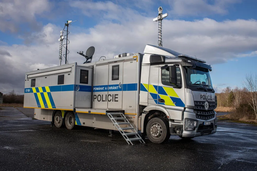 Pražští policisté získali unikátní mobilní operační centrum za třicet milionů
