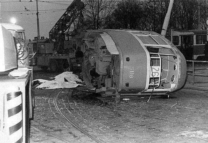Při nejhorší tramvajové nehodě v Praze zemřelo sedm lidí včetně šestiletého dítěte