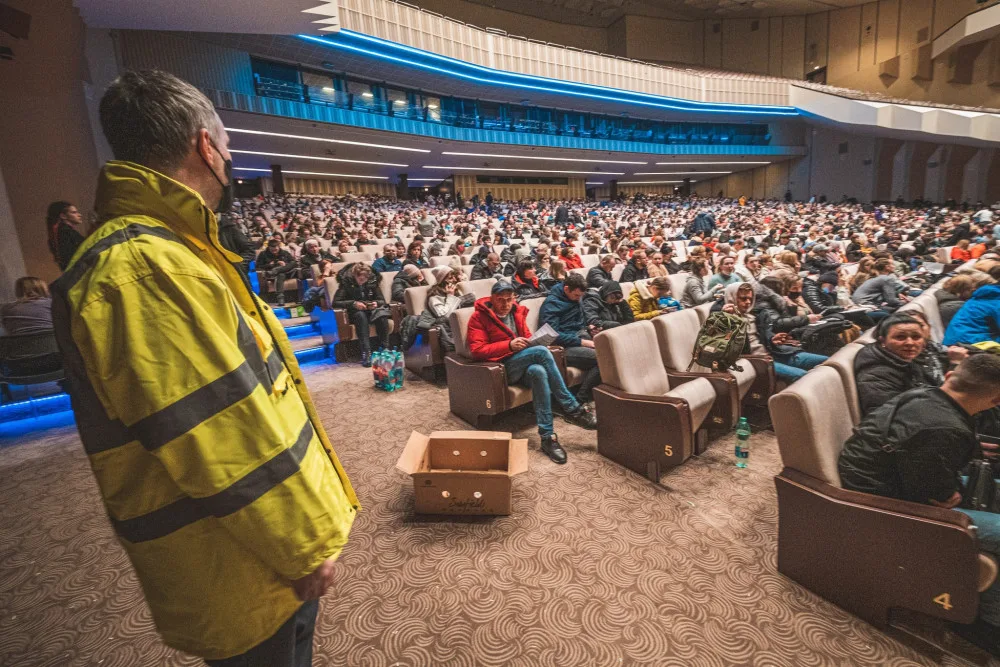 Centrum pro uprchlíky v Kongresovém centru odbavilo za pátek 2600 lidí