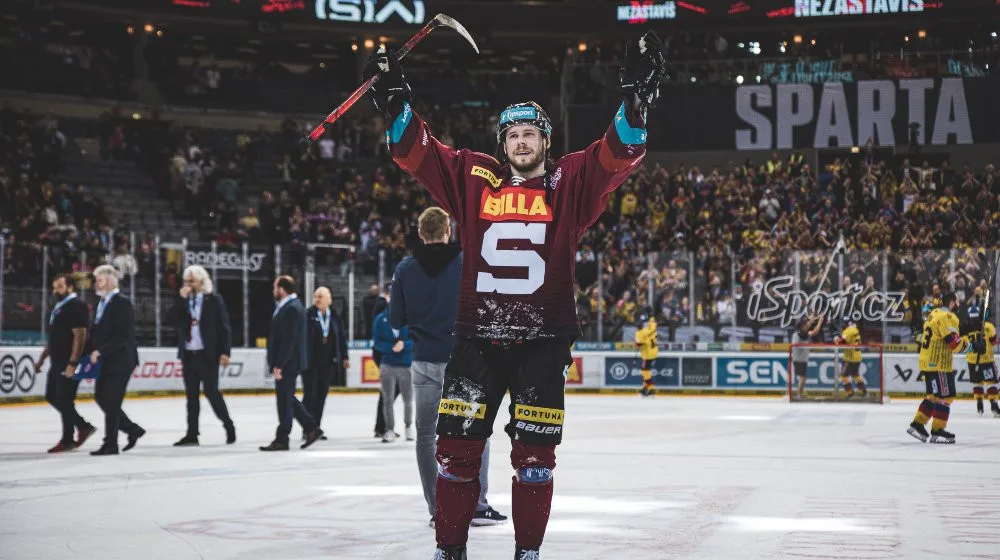 Do Sparty jsem přišel, abychom vyhráli titul, řekl po postupu do finále Chlapík