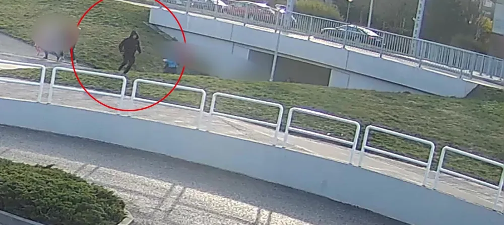 Muž po přepadení utekl.