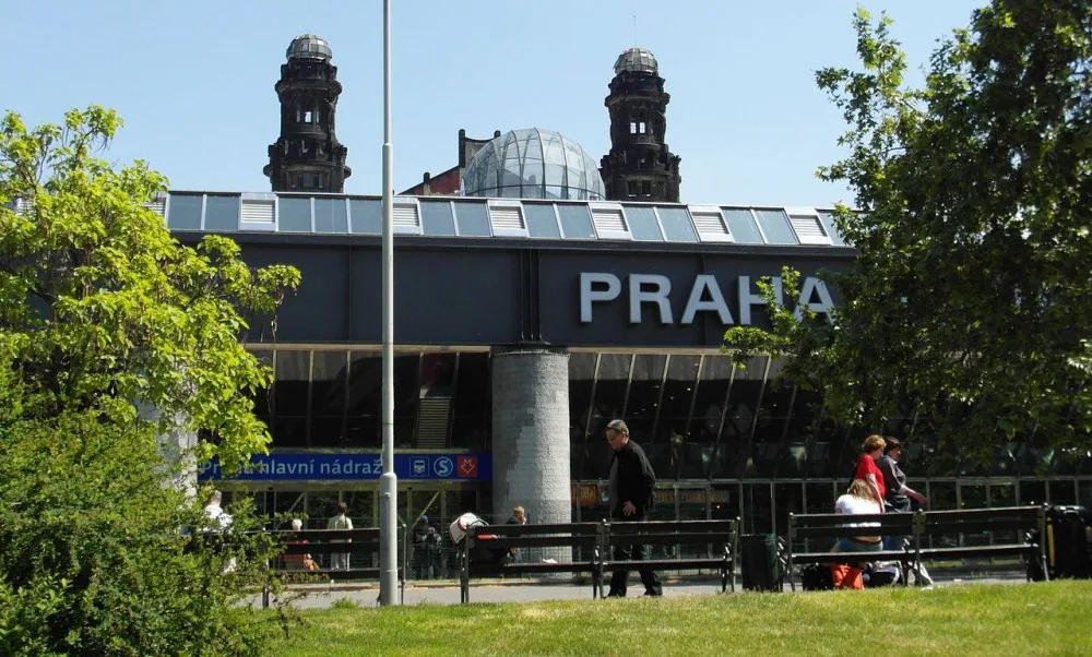 Nádraží projde velkou proměnou. Opraví se odbavovací hala a přibyde tramvajová zastávka