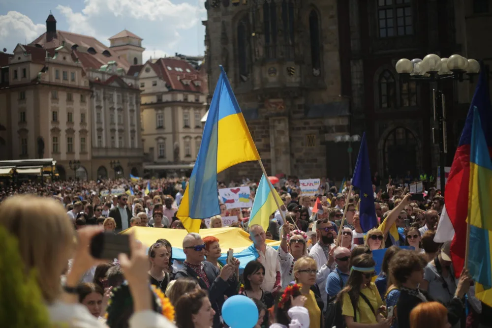 Děkujeme, Česká republiko! Prahou prošel průvod Ukrajinců