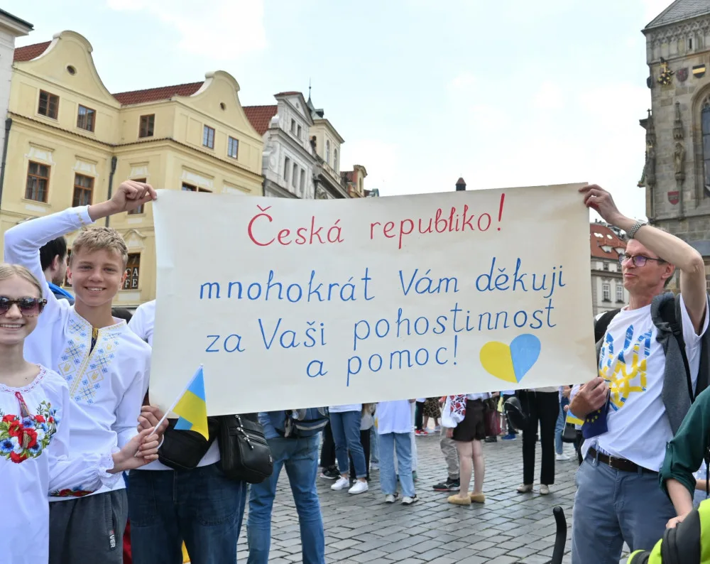 Děkujeme, Česká republiko! Prahou prošel průvod Ukrajinců