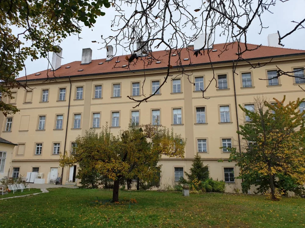 Budova kliniky adiktologie.