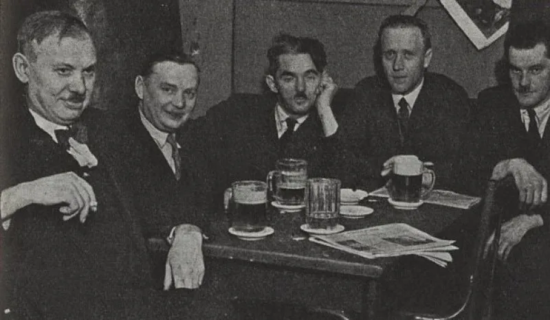 František Sauer (první zleva)