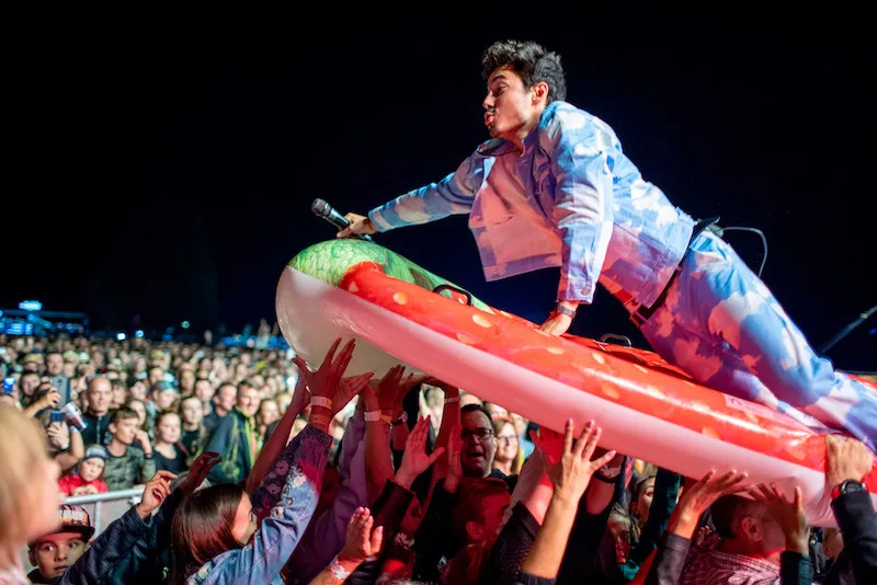 Hudební festival Hrady CZ startuje tento pátek a sobotu na Točníku s kapelami Rybičky 48, Chinaski či Tomášem Klusem