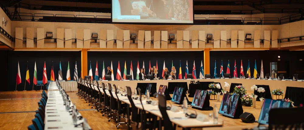 Do Prahy se sjedou ministři obrany. V rámci předsednictví EU se bude jednat i o pomoci Ukrajině